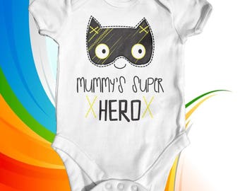 Body de bebé de superhéroe para mamá / Ropa linda para bebé / Regalo para baby shower / Body divertido para bebé / Body de bebé de héroe / Bebé recién nacido