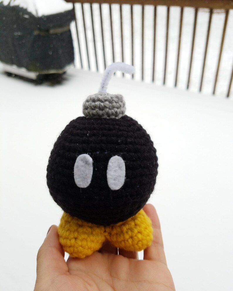 Bomb / Bob-omb Super Mario CROCHET PATTERN PDF imagem 4