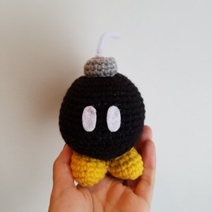 Bomb / Bob-omb Super Mario CROCHET PATTERN PDF imagem 3