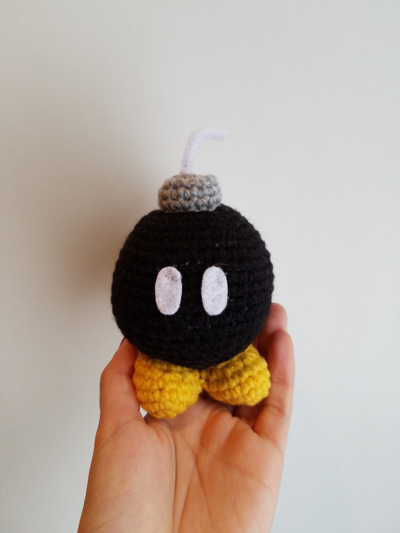 Bomb / Bob-omb Super Mario CROCHET PATTERN PDF imagem 3