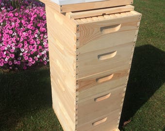 2 deep 3 medium w/ frames beekeeping kit Un-Assembled