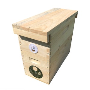 Swarm Trap 5/Frame Bee Hive Assembled FRAMES NOT INCLUDED