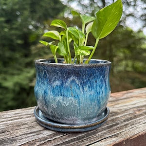 Ceramic Mini Planter w/ drainage - Ocean Waves