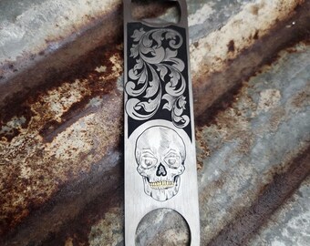 Abrebotellas grabados a mano