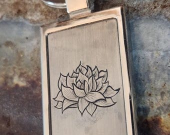 Llavero grabado a mano - Flor u Oklahoma