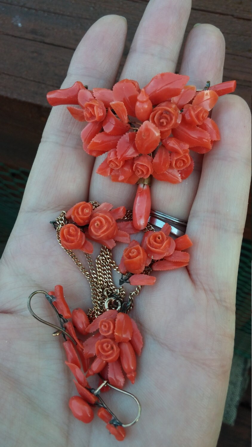Red Coral Flower Roses Design 3 Pieces Set Necklace Brooch
