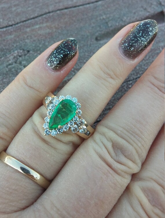 14k Gold 3ct Pear Shaped Columbian Emerald Diamon… - image 2