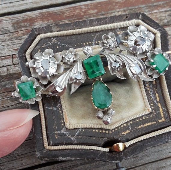 Georgian Emerald Rose Cut Diamond Brooch One Of A… - image 3