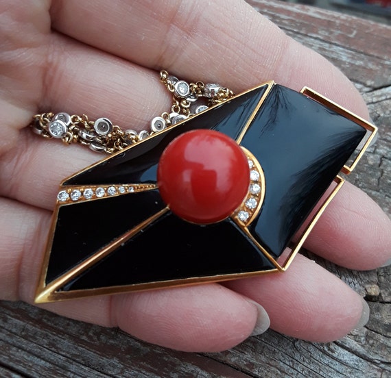 18k Gold Black Onyx Diamond Red Coral Brooch Pin … - image 6