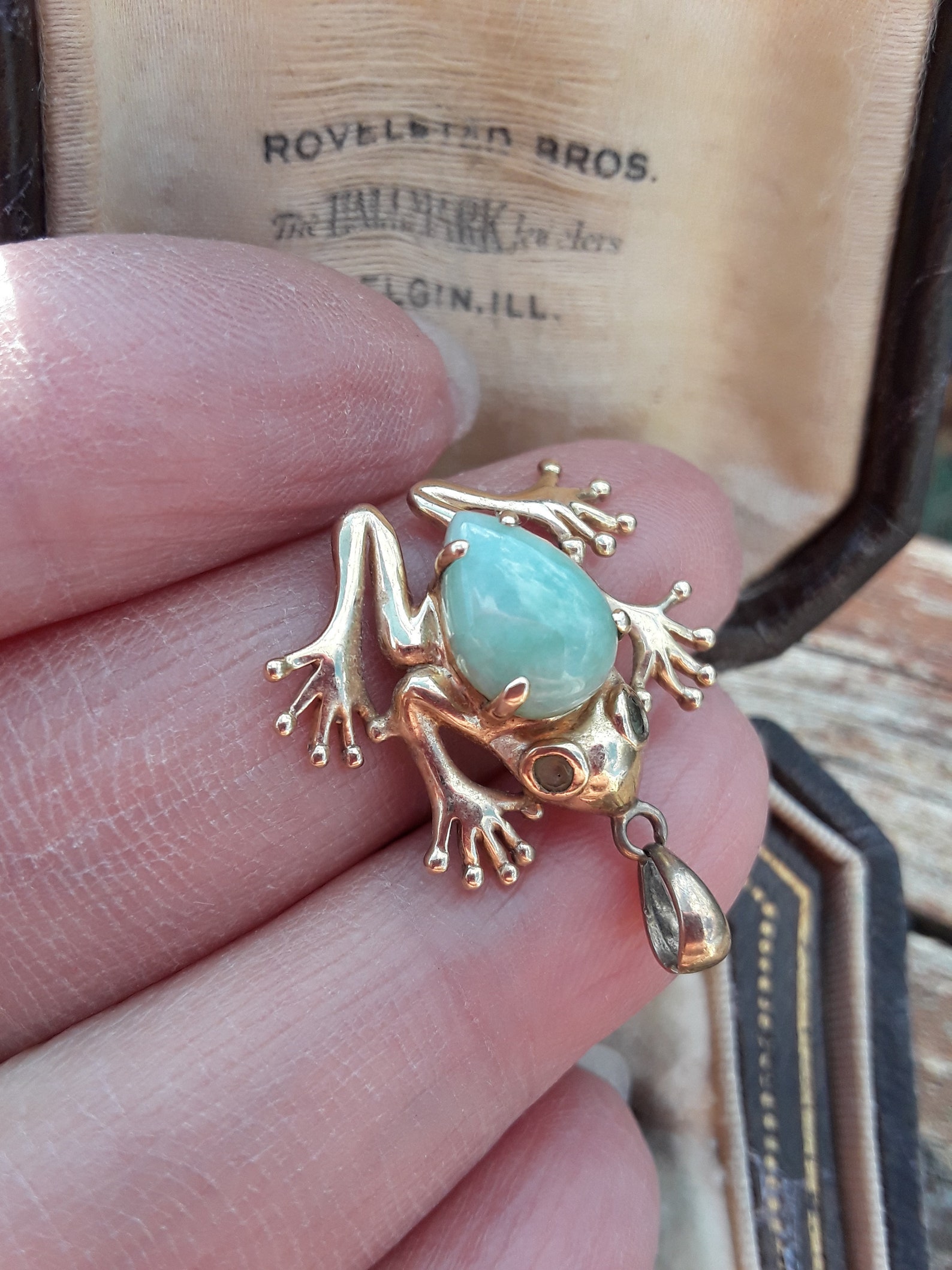 14k Gold Jade Frog Pendant Etsy