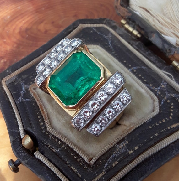 18k Gold 9ct Colombian Emerald Diamond Wedding En… - image 3