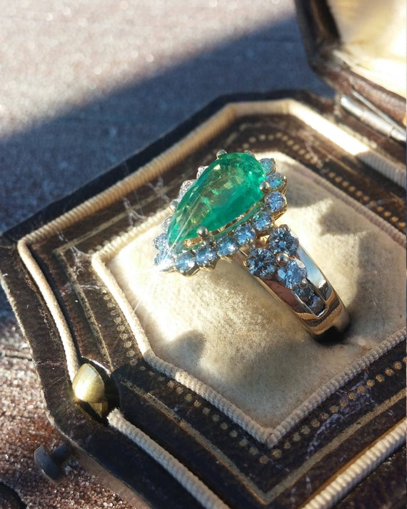 14k Gold 3ct Pear Shaped Columbian Emerald Diamon… - image 8
