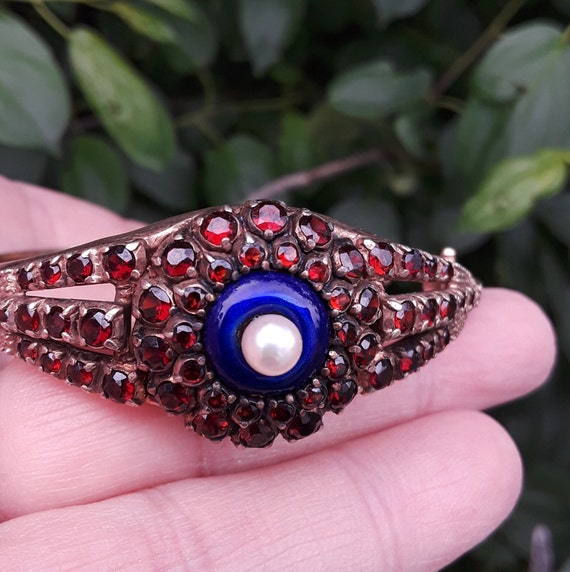 Pearl enamel bangle - Gem