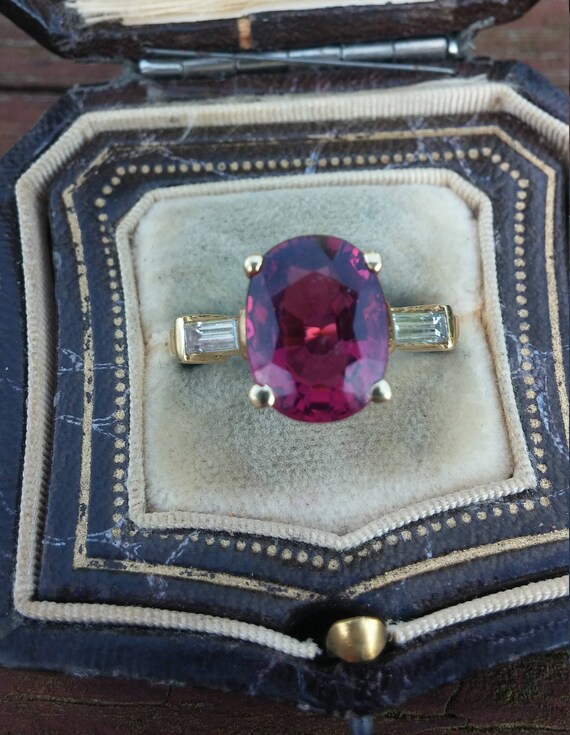18k Gold 0.80ct Baguette Diamond 5.25ct Hot Pink … - image 8