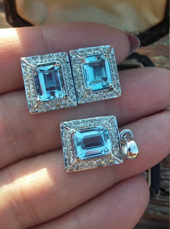 14k Gold Diamond Aquamarine  Earrings Fabulous