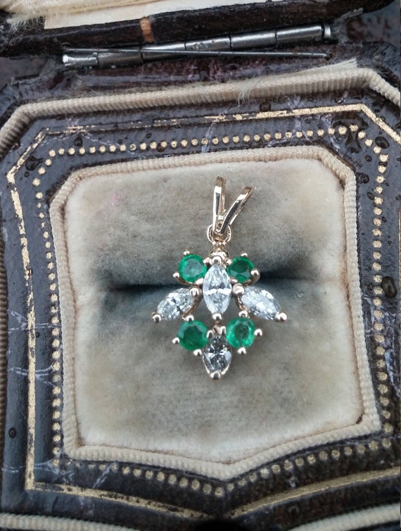 14k Gold Marquise Diamond Emerald Pendant Vintage - image 2