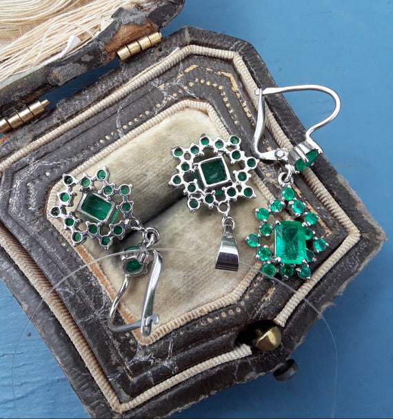 Platinum Colombian Emerald Set Earrings and Penda… - image 5