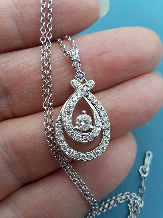 14k Gold Diamond Pendant With Chain 