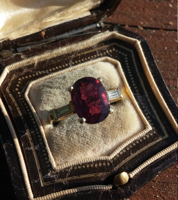 18k Gold 0.80ct Baguette Diamond 5.25ct Hot Pink … - image 5
