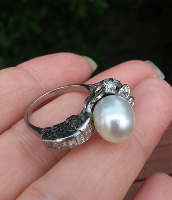 14k Gold Diamond Pearl Floral Design  Wedding Eng… - image 4