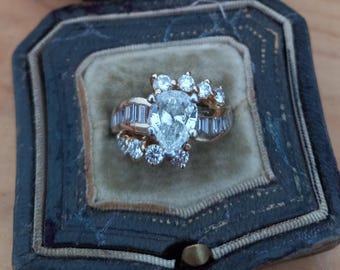 14k Gold 1.25ct Center Pear Shaped Diamond 1ct Baguette Round Diamond Wedding Engagement Cocktail Statement Ring Fabulous