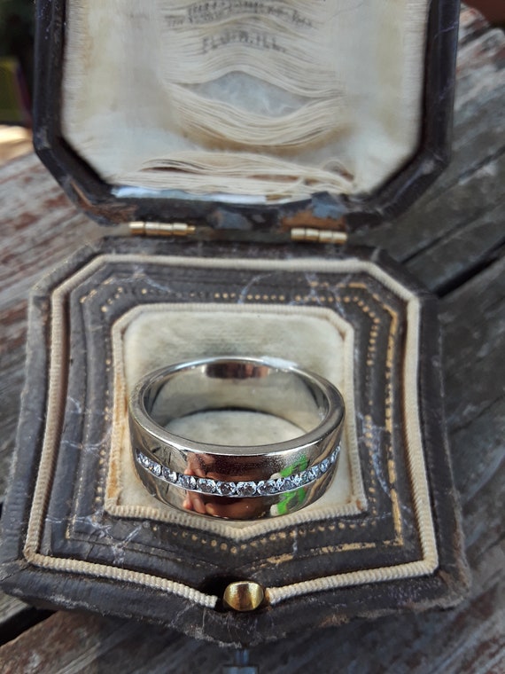 14k Gold Diamond Men's Wedding Ring Band Unisex R… - image 8