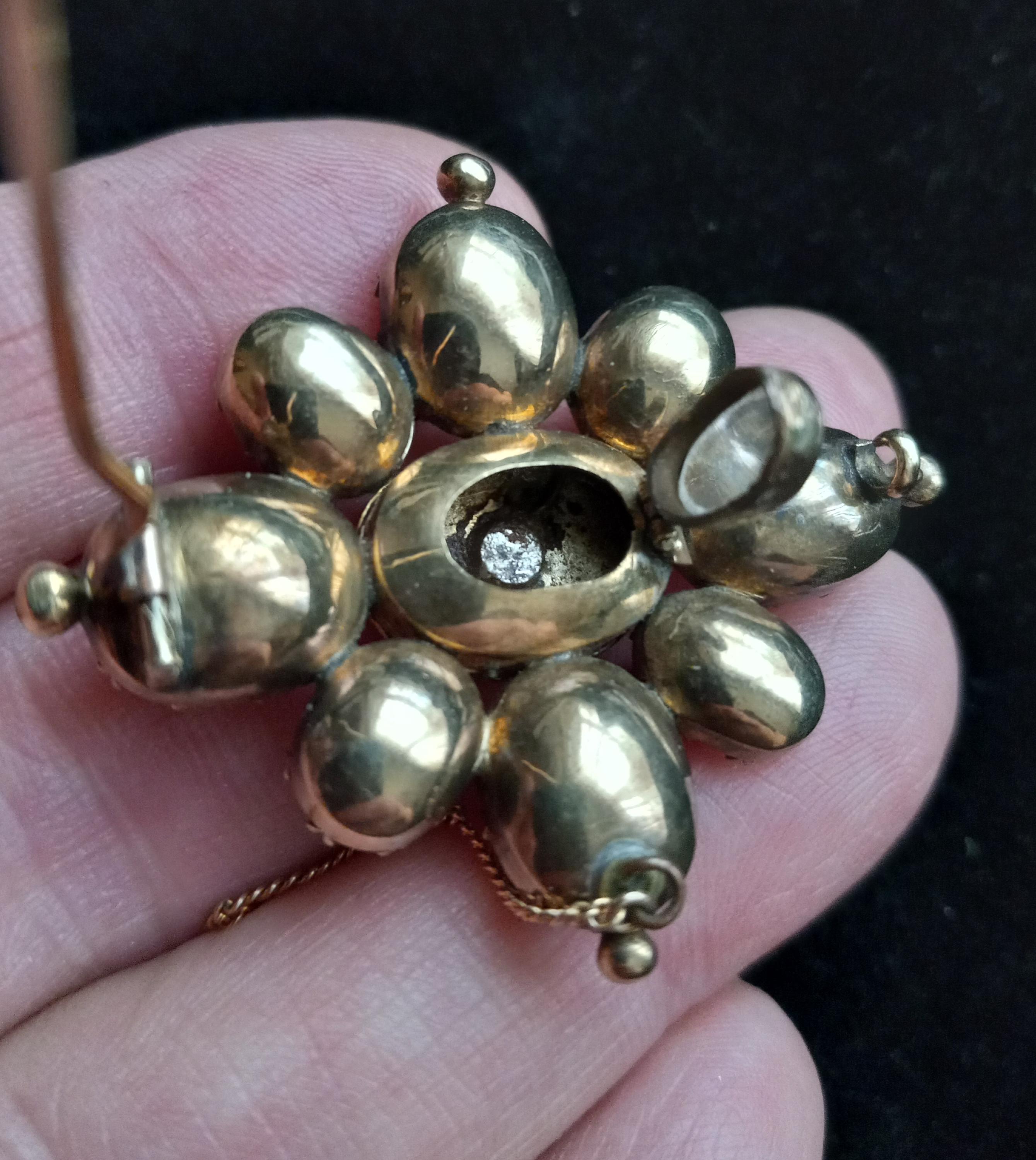 希少 【vintage 】GG stone gold broach Gucci Brooch Gg - Etsy