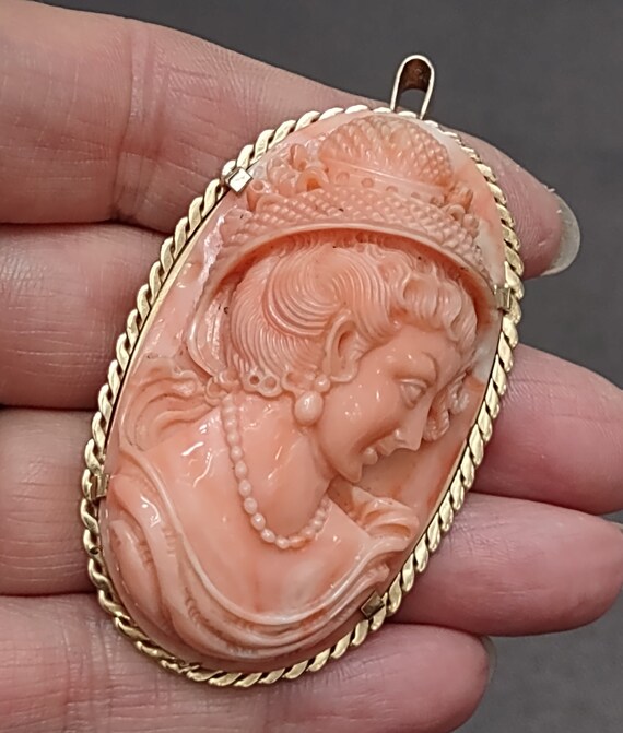 Victorian 14k Gold Salmon Coral Cameo  Brooch Pen… - image 5