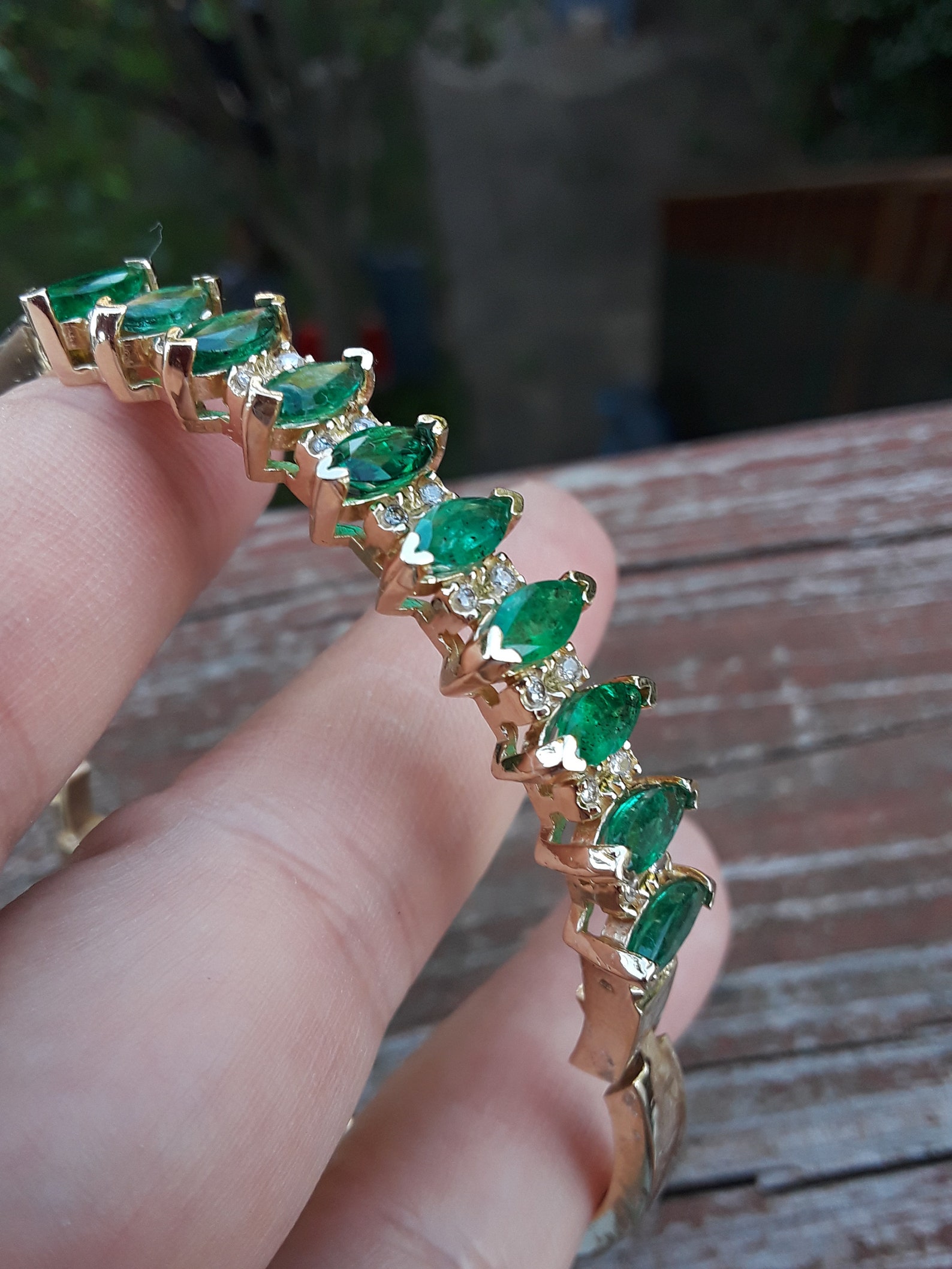 Pulsera esmeralda colombiana de diamantes de oro de 14 k una Etsy Pulsera esmeralda colombiana de diamantes de oro de 14 k una Etsy