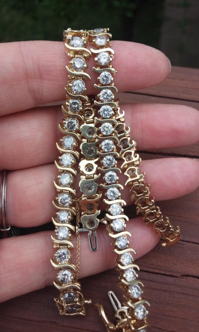 10ct Gold 10ct Diamond Tennis Bracelet Price For One Fabulous image 2