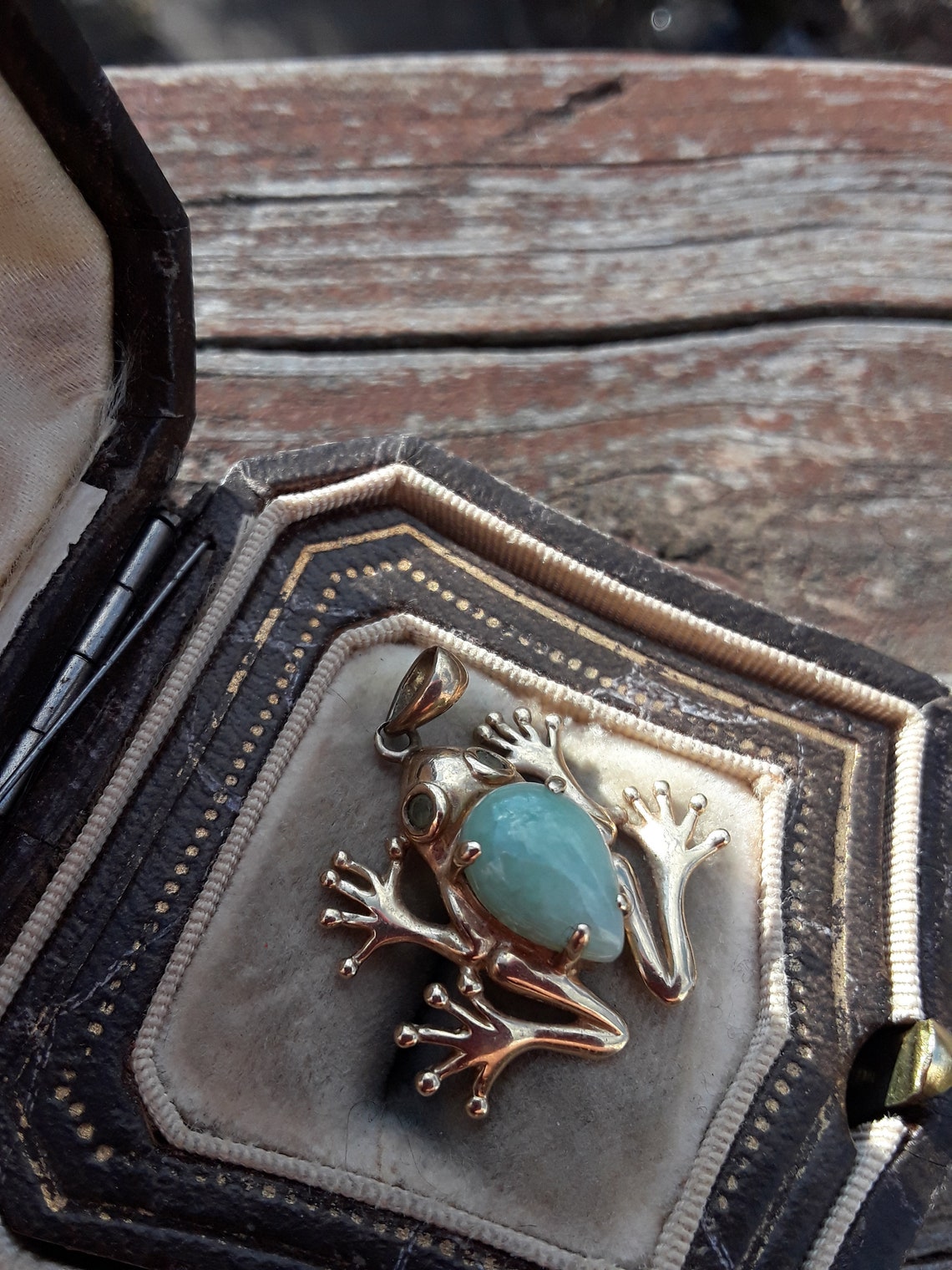 14k Gold Jade Frog Pendant Etsy