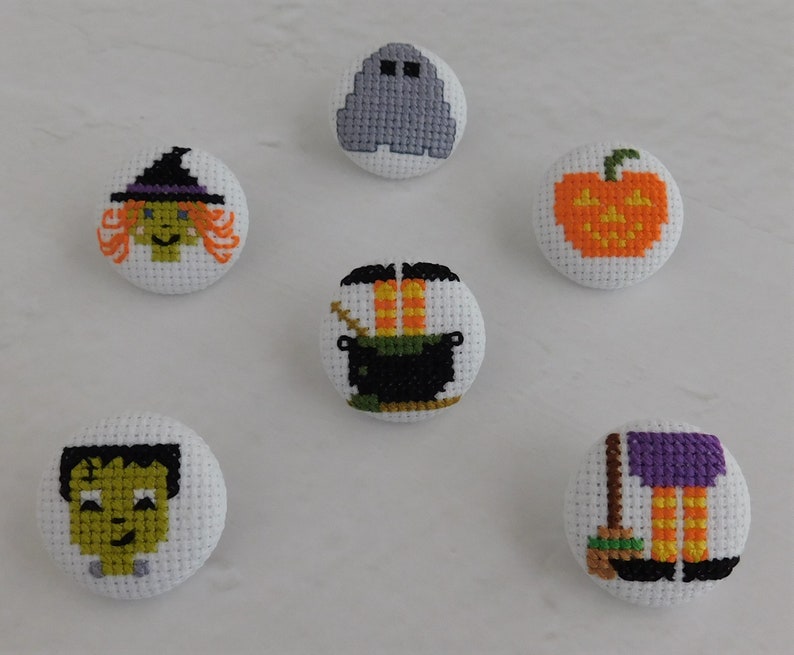 Broche (pin) Métallique Halloween Citrouille Jack O'Lantern Orange - Modèle FP-25, Occasion