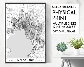 Puede incluir: Una impresión de mapa en blanco y negro de Melbourne, Australia. El mapa muestra las calles y vías fluviales de la ciudad. La impresión está enmarcada y lista para colgar. Está disponible en varios tamaños, de 30,5 x 45,7 cm a 61 x 91,4 cm. Un marco opcional está disponible.
