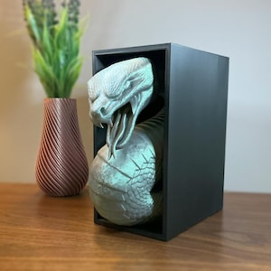 Slytherin-Inspired Snake Book Nook | 3D Printed Gothic Bookshelf Decor | Harry Potter-Inspired Bookend Display | Reptile & Fantasy Gift