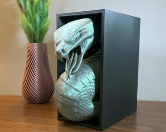 3D Printed Snake Book Nook: Slytherin-Inspired Gothic Bookshelf Decor
