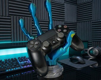 Iridescent Alien Hand – 3D Printed Controller Stand