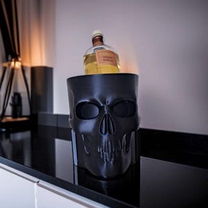 Skull Whiskey Bottle Cooler – Gothic Bottle Holder | Unique Bar Decor | Skeleton Wine Cooler | Halloween Gift for Him