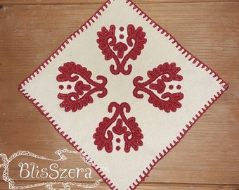 Hungarian embroidery pattern, Kalotaszegi heart pattern for small table cloth, perfect for beginner project