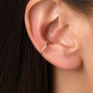 Gold Conch Ear Cuff, Tiny Gold Ear Cuff, Dainty cuff, Ear Wrap, Non pierced ear cuff, Dainty conch ear cuff earring, Fake conch piercing image 1