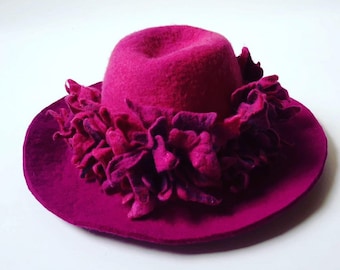 Purple- red, Fuchsia color Sauna hat with fowers, fedora hat, felted hat, wool hat