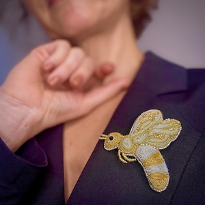 Bumblebee Embroidered Brooch – Handmade Bee Pin in Gold & Silver – Beaded Insect Jewelry – OOAK Gift