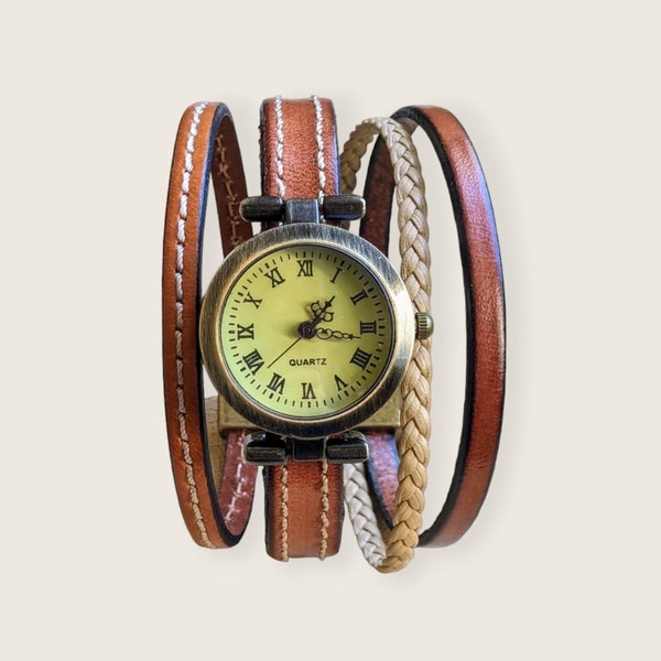 Montre manchette en cuir camel, cadran et fermoir Bronze