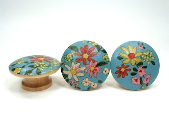 Daisy Floral Drawer Knobs, Meadow Flowers Fabric Dresser Knobs, Nature Decor, Sets