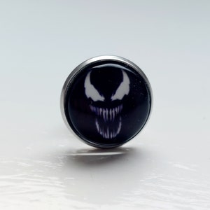 Metal Pin Badge - Venom Logo - Black