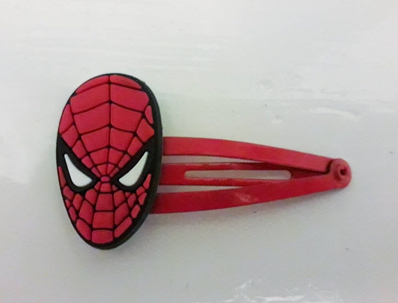 Spiderman Head Snap Hair Clips Pack of 2 Red image 1