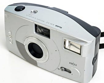 Vintage KODAK KB-32 35MM Point & Shoot Film Flash Camera Easy Load