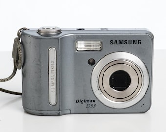 Samsung Digimax D53 5.0 MP 3X Zoom Digital Camera Silver