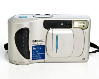 HP 315 Hewlett Packard Photosmart Digital Camera Model C8452A *TESTED & WORKING*