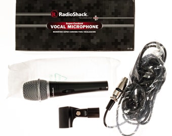 Radio Shack Super Cardioid Vocal Microphone 33-128 with 20ft Cable - OPEN BOX