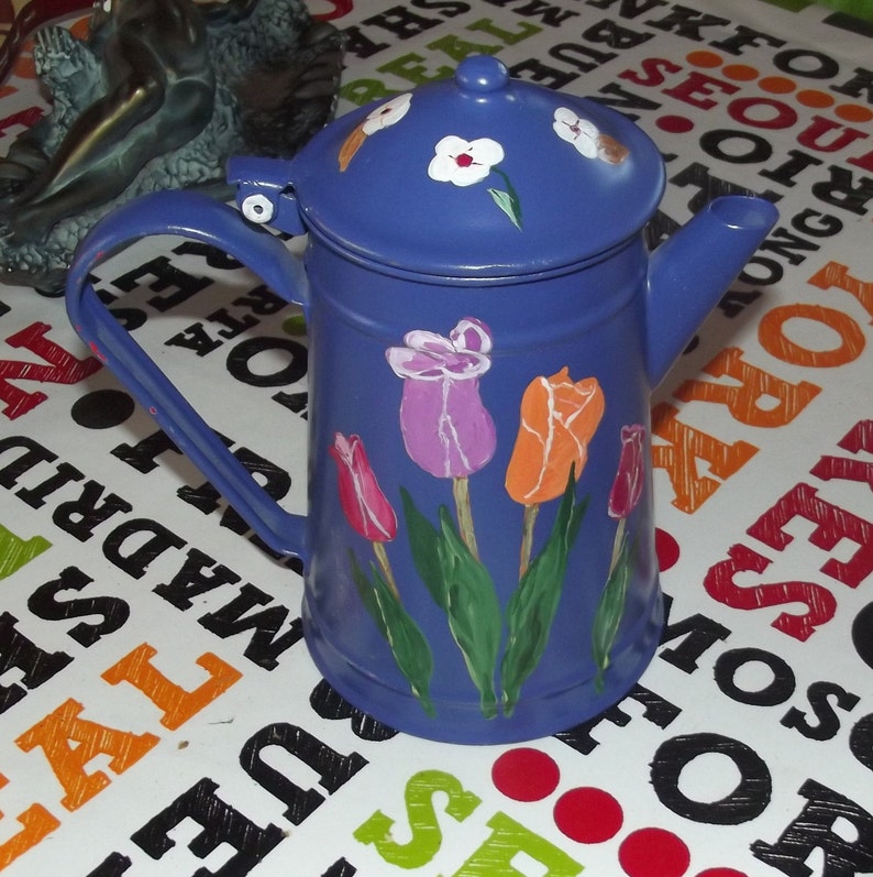 Old coffee maker brewed Tulip style vintage approx 1,5 liter Old jug painted Tulips vintage style decor was painted decoration
